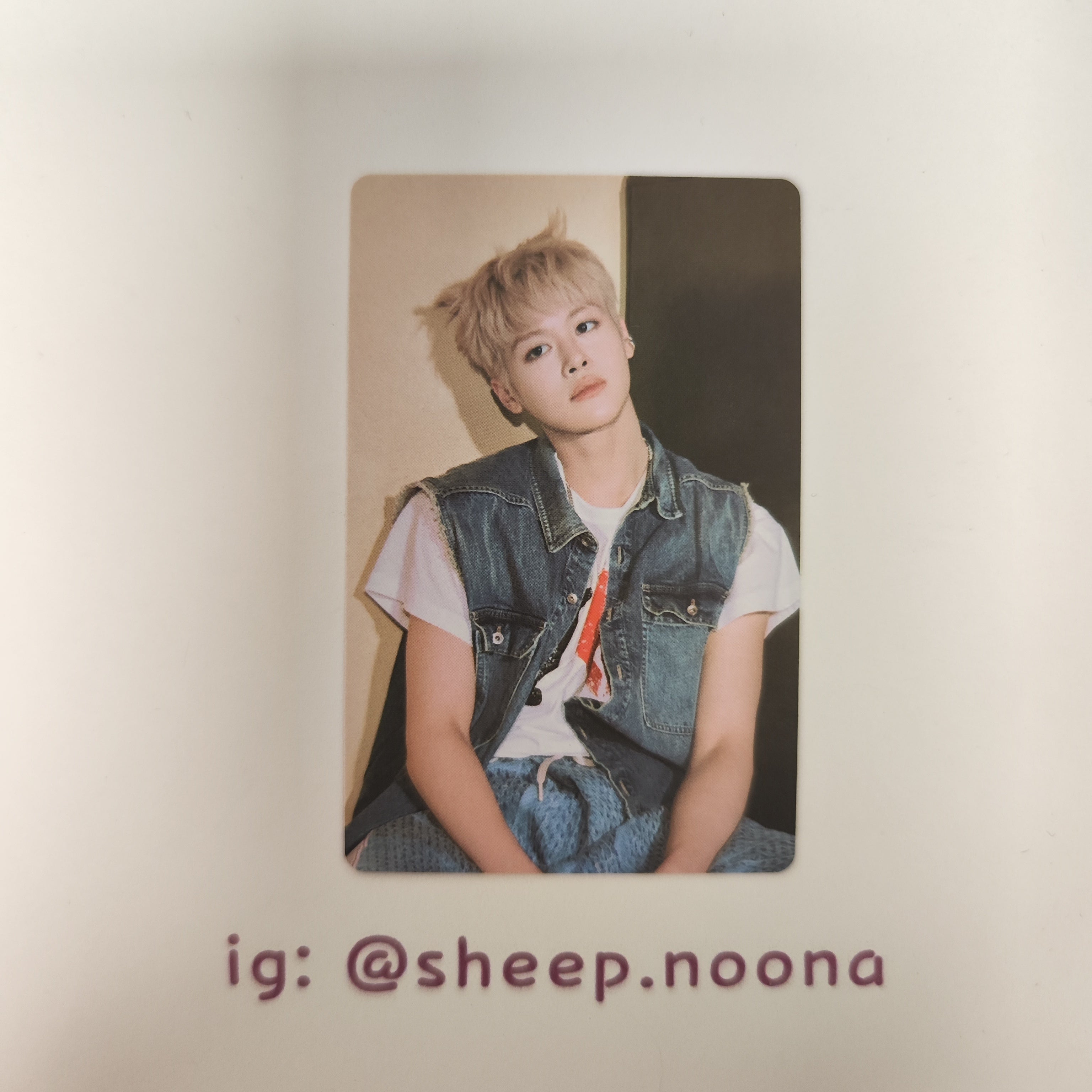 Photocards Ma Jing Xiang CLOSE YOUR EYES