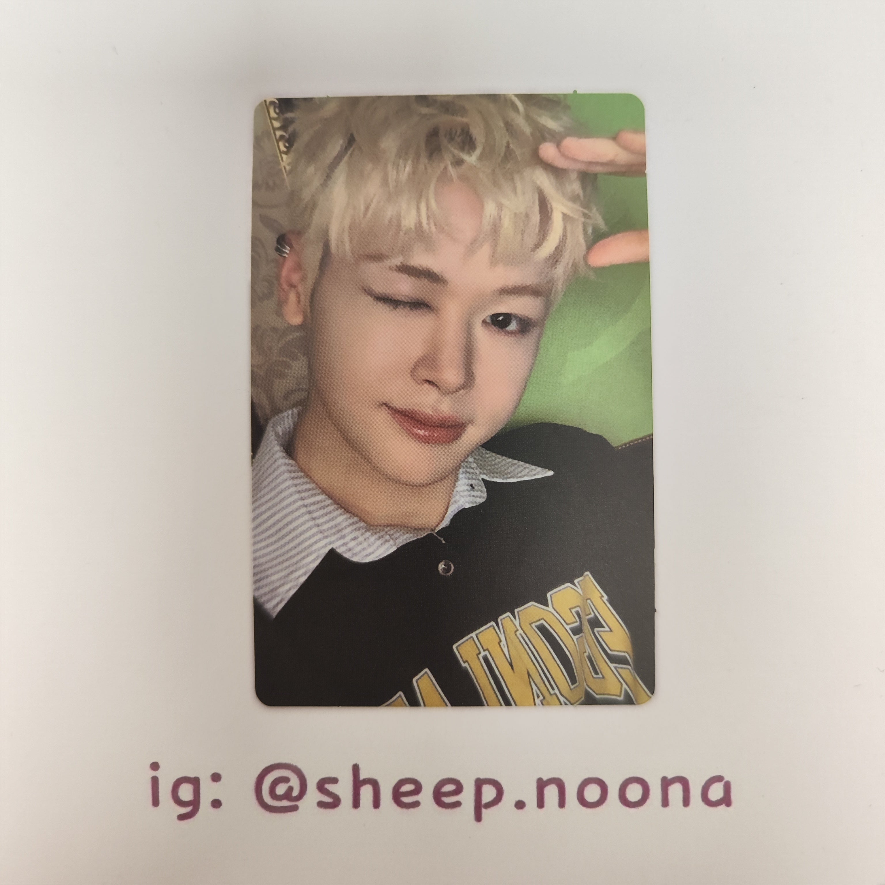 Photocards Ma Jing Xiang CLOSE YOUR EYES