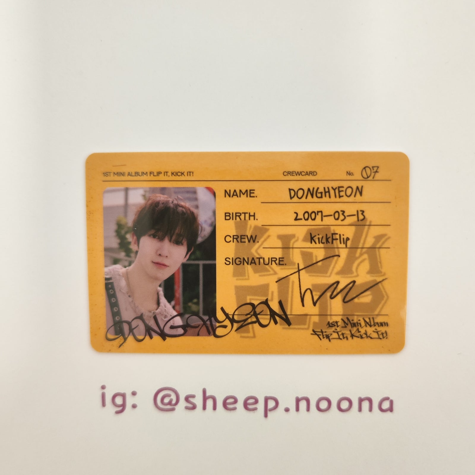 Photocards Donghyeon Kickflip