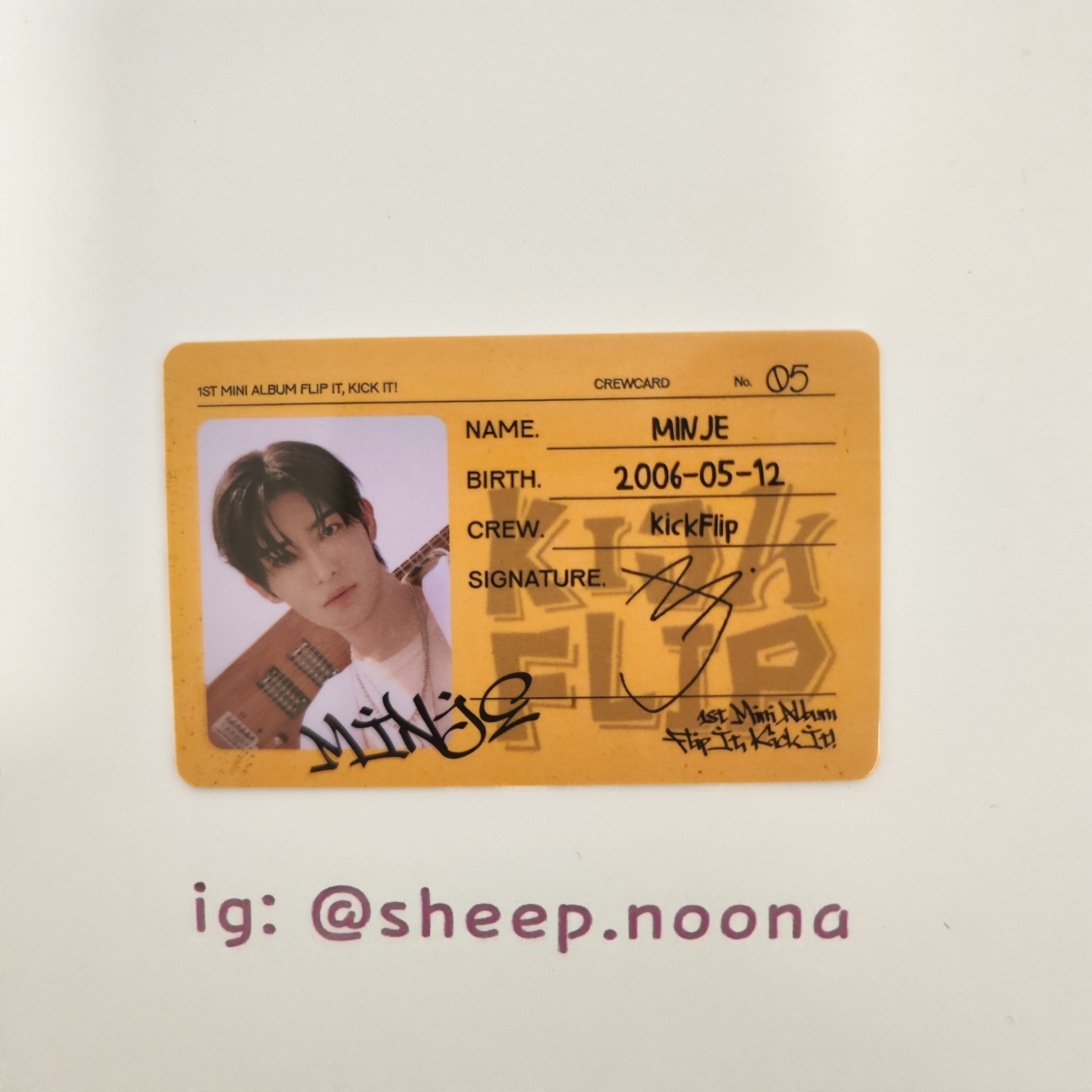 Photocards Minje Kickflip