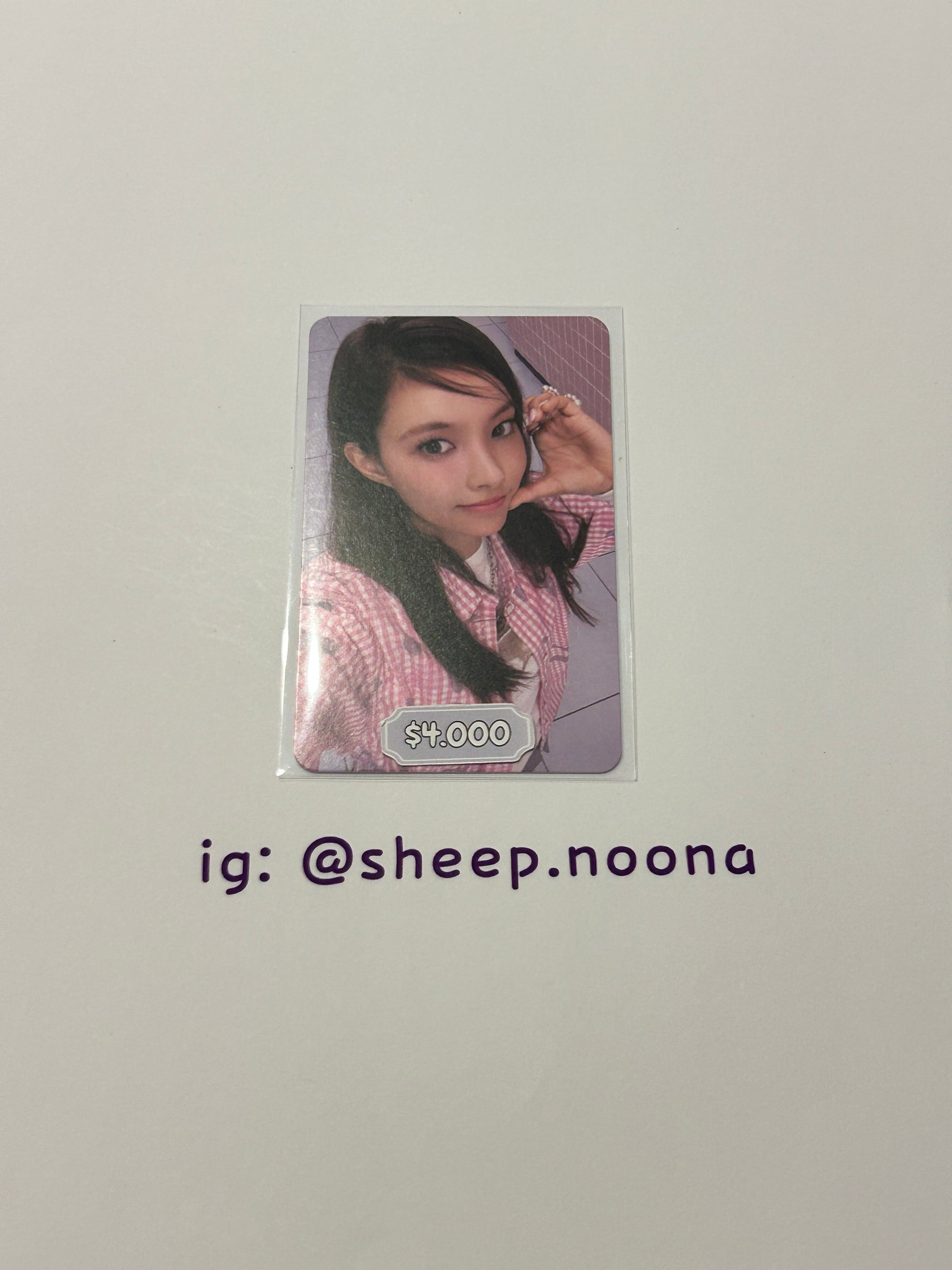Photocards Yunah ILLIT