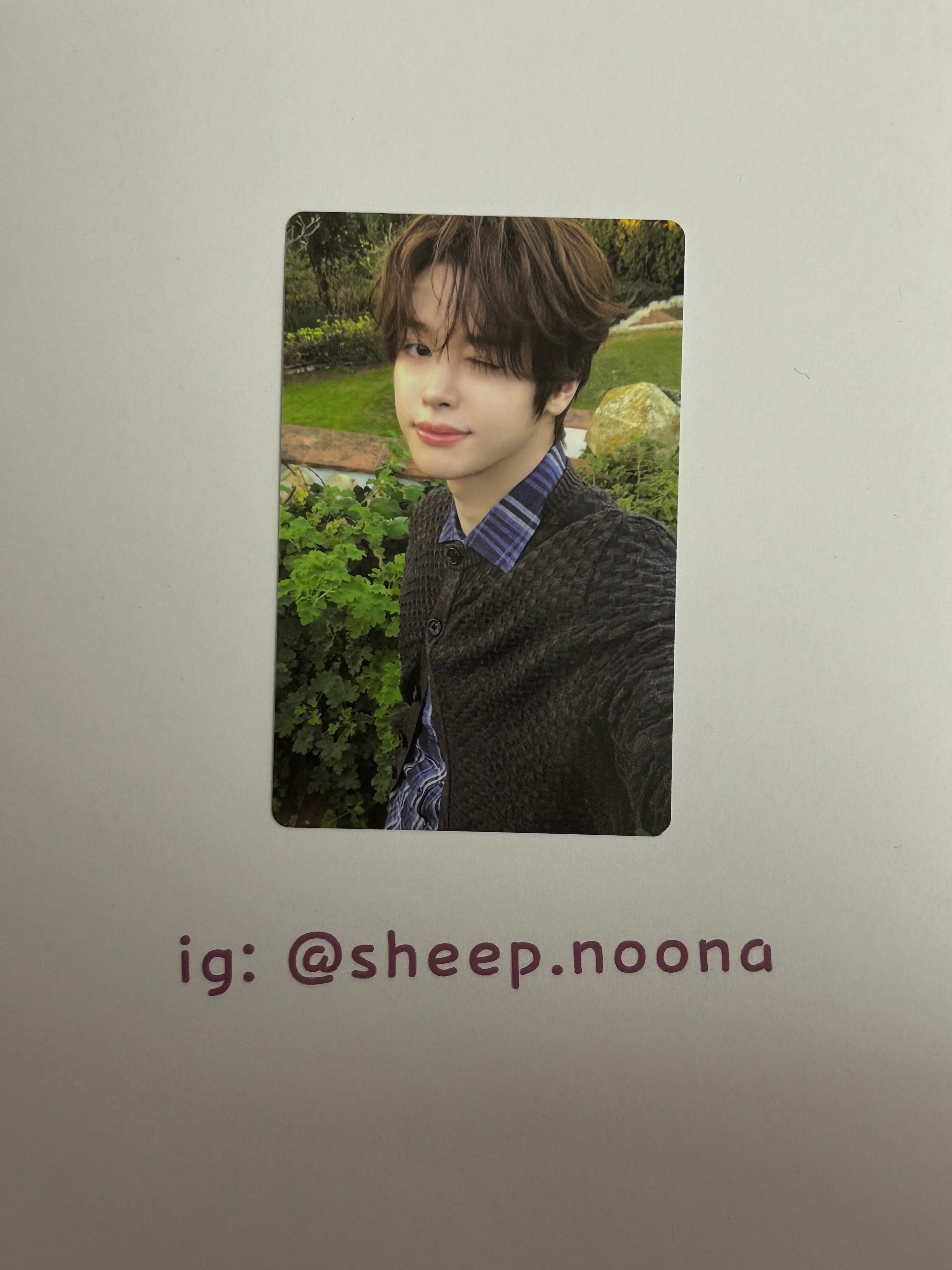 Photocards Ma Jing Xiang CLOSE YOUR EYES