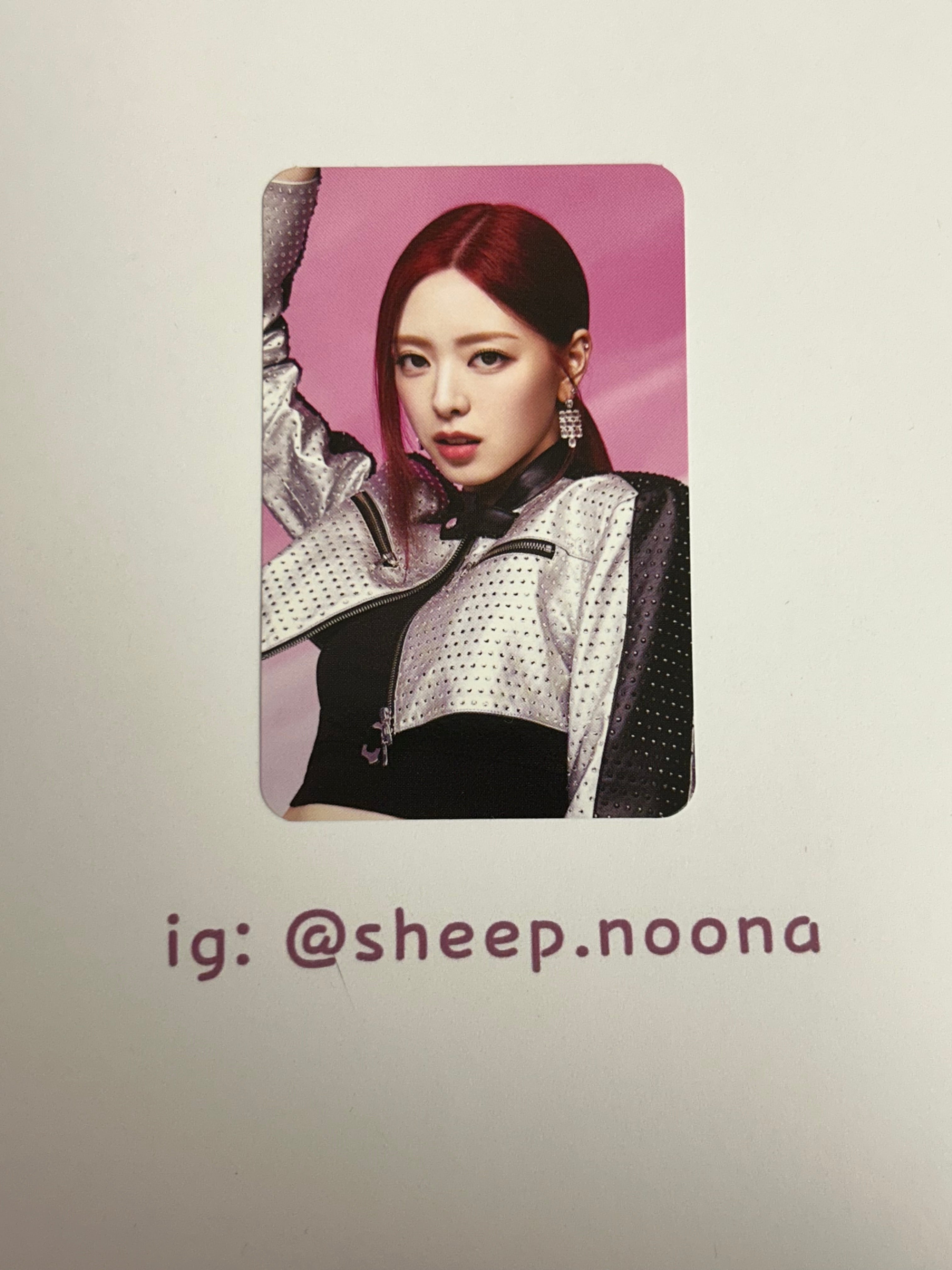 Photocards Yuna Itzy