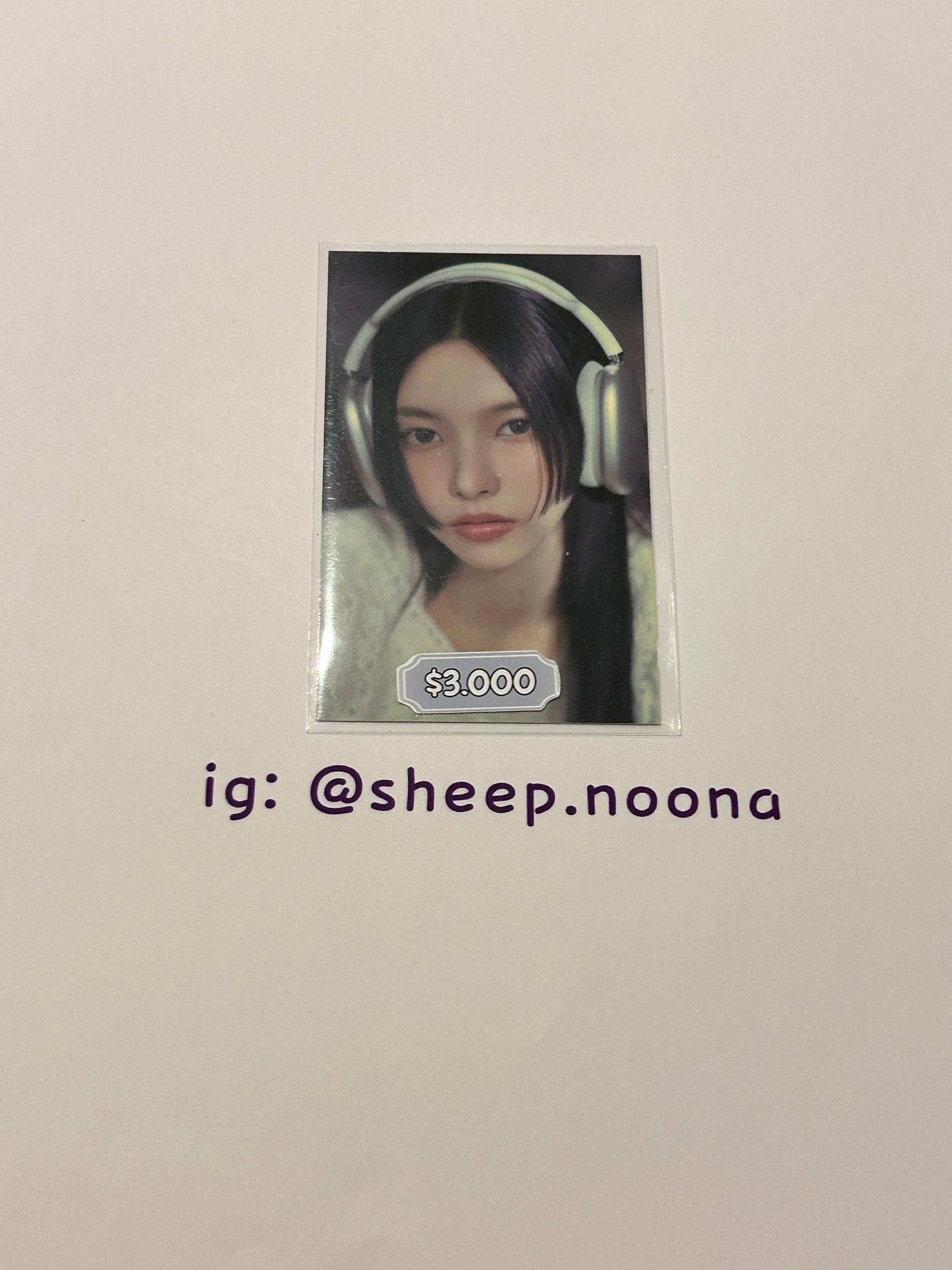 Photocards Yunah ILLIT