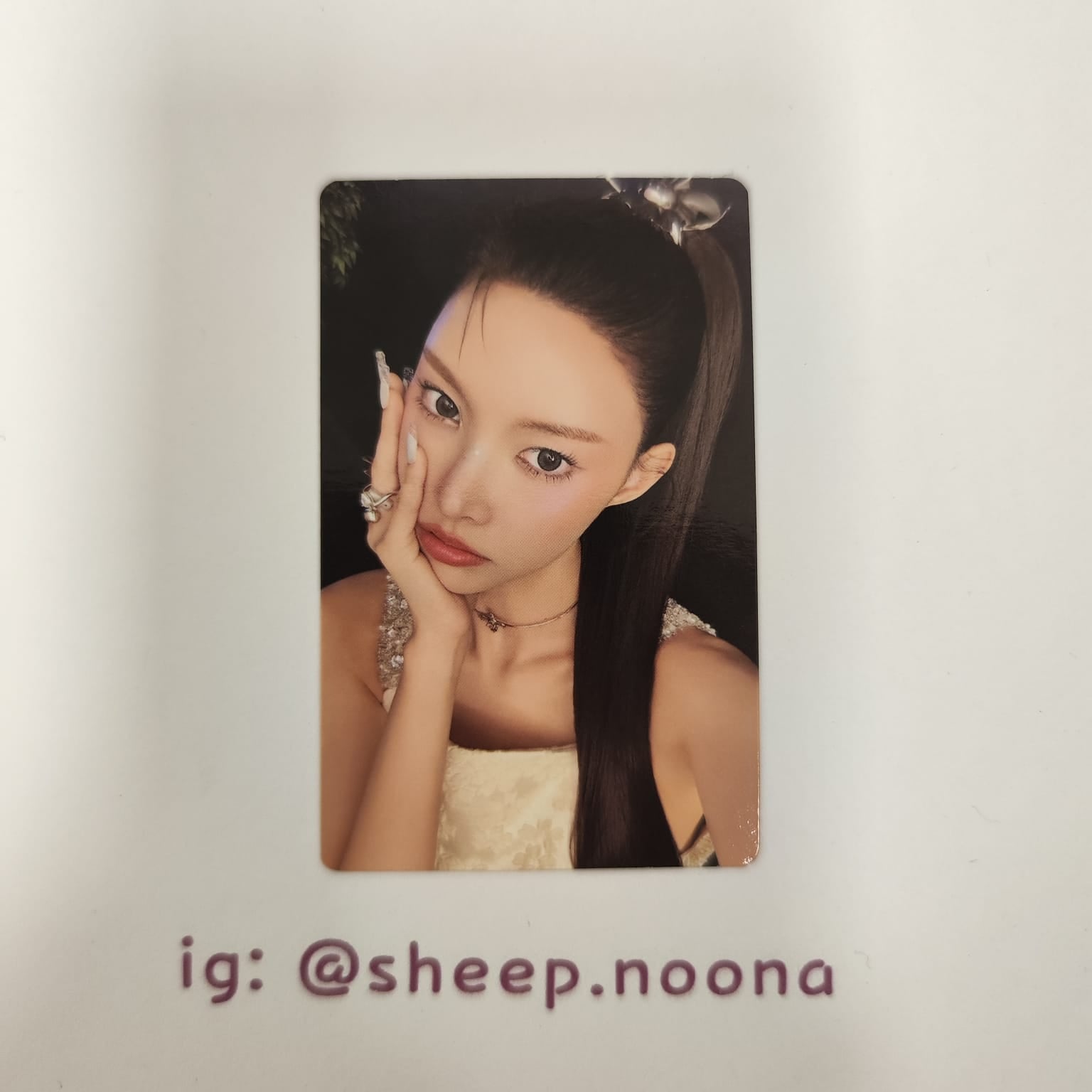 Photocards Yunah ILLIT