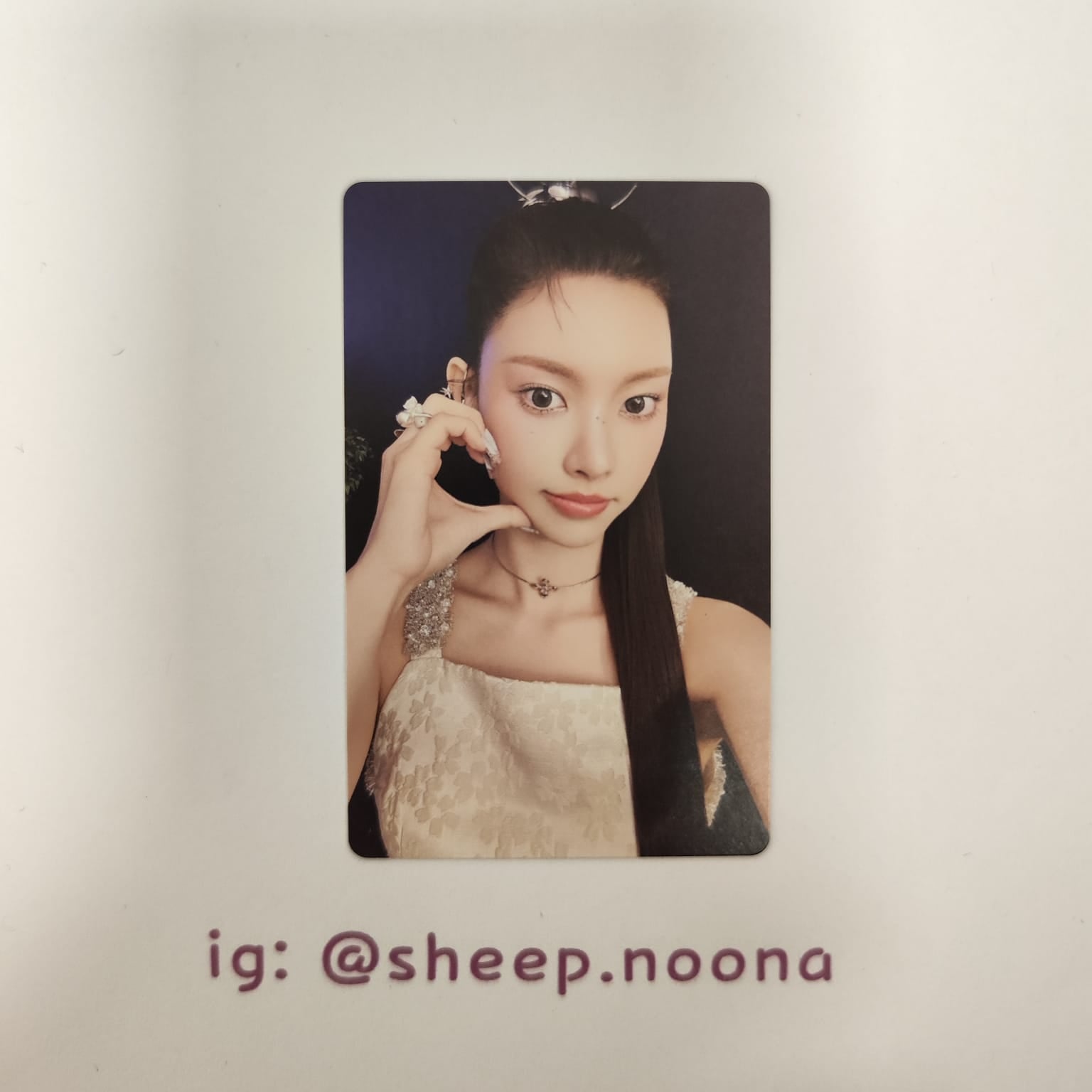 Photocards Yunah ILLIT
