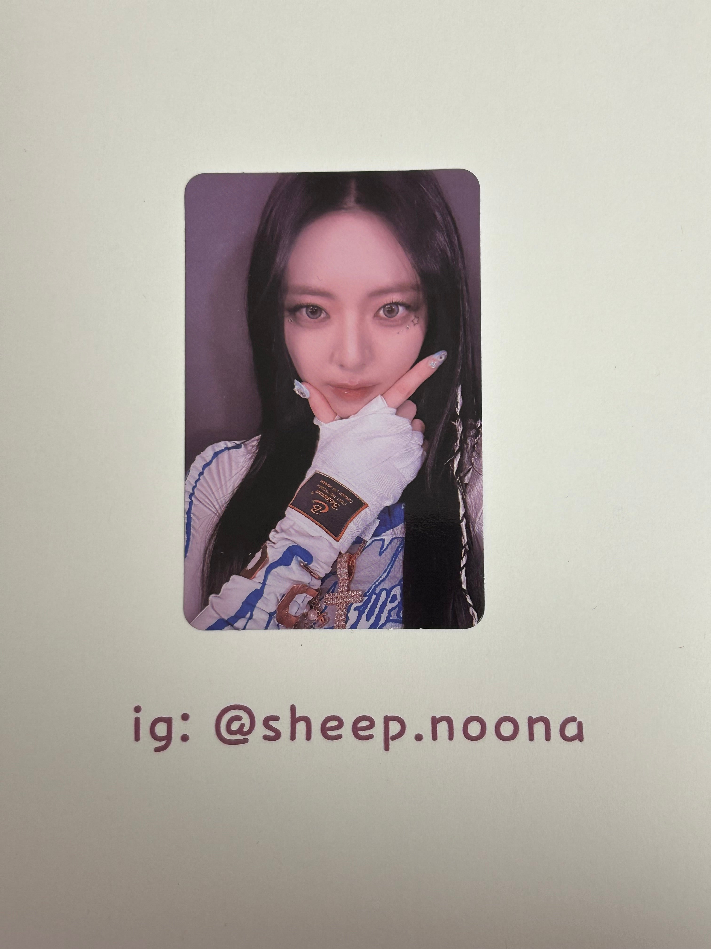 Photocards Yuna Itzy