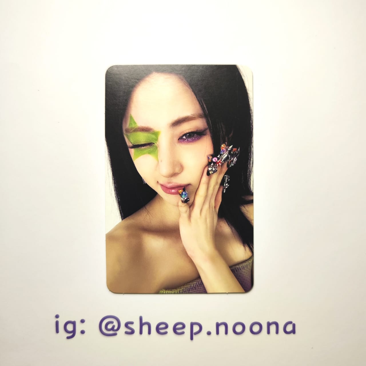 Photocards Yunjin Le Sserafim