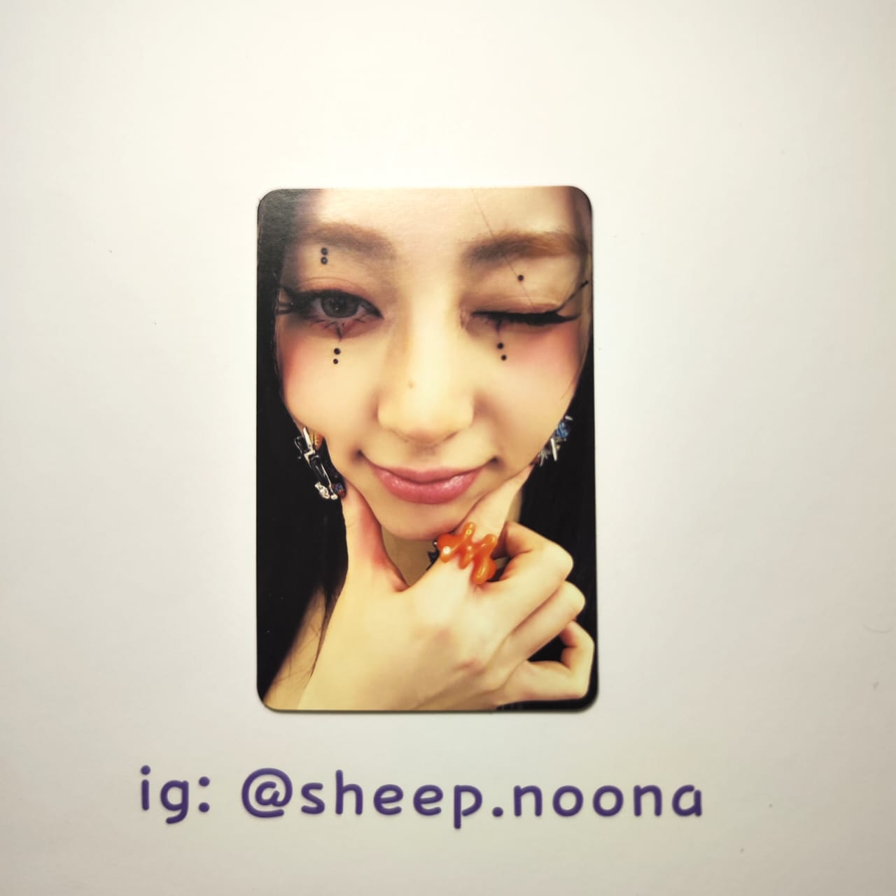 Photocards Yunjin Le Sserafim