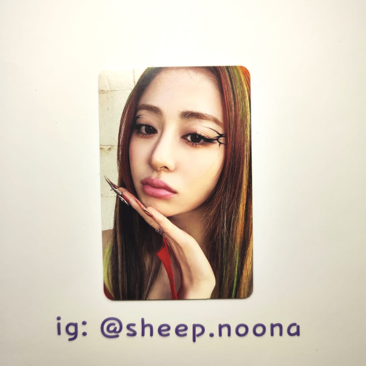 Photocards Yunjin Le Sserafim